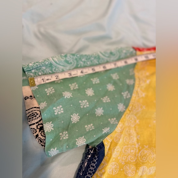 Levi’s Medium Mens Cuban Relaxed Fit Bandana Patchwork Casual Button Down. - Picture 6 of 10